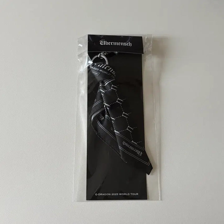 [BUNJANG] G-Dragon Weverse Tour Fabric Keychain / 지드래곤 패브릭 키링(위버멘쉬 콘서트 엠디)