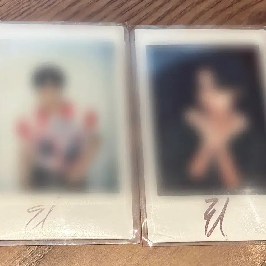 [BUNJANG] IDNTT Taeyin Signed Polaroid / 아이덴티티 idntt 태인 최태인 싸폴