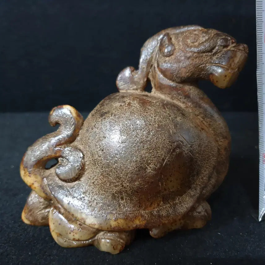 [BUNJANG] Exquisite Celadon Porcelain Kirin Statue (Spring and Autumn Period) / (수원만물)출토 고급 화전옥 기린상
