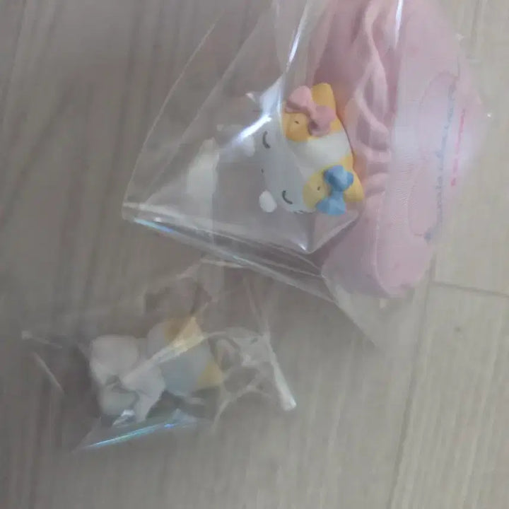 [BUNJANG] Sanrio Milky Conenco Shirofwa Figure Marshmallow Bundle Set / 일괄 산리오 밀키코네코, 시로후와 피규어 마슈마로