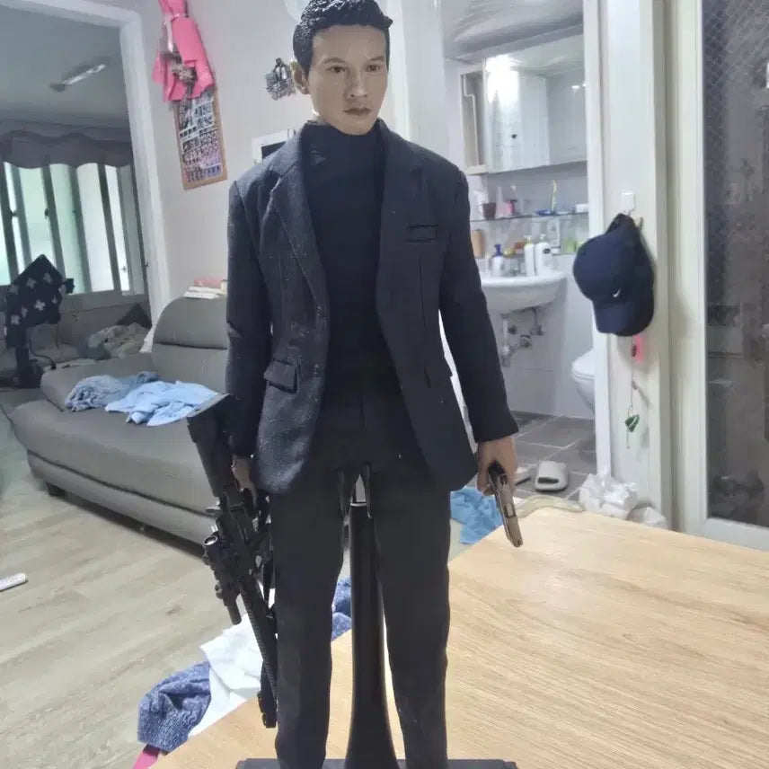 [BUNJANG] Ajeossi (The Man from Nowhere) Tae-sik Figure / 아저씨?피규어