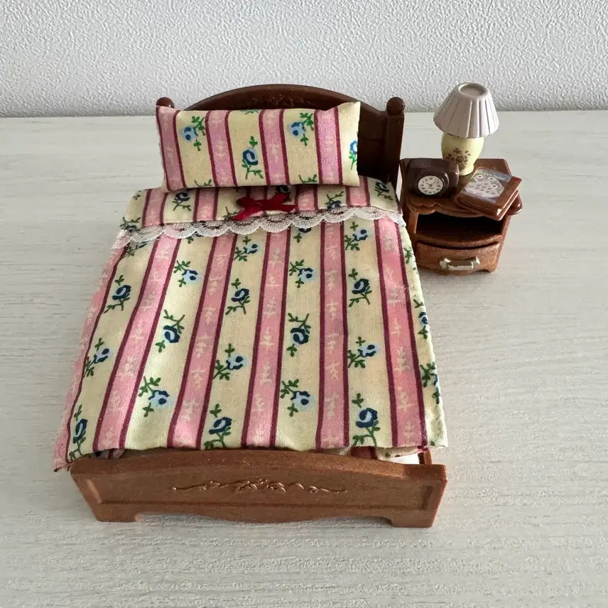 [BUNJANG] Sylvanian Families Double Bed / 실바니안 더블 침대