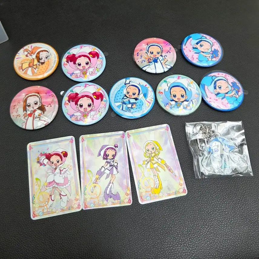 [BUNJANG] Ojamajo Doremi Doremi V Square Pop-up Cafe Collaboration Photocard &amp; Can Badge / 판매/교환)꼬마마법사레미 도레미 브이스퀘어 팝업 콜라보카페 포카 캔뱃지