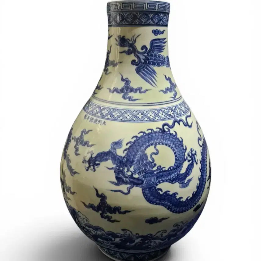 [BUNJANG] Da Ming Xuande Period Celadon White Porcelain Vase with Dragon Motif / 대명선덕년제 청화백자화병