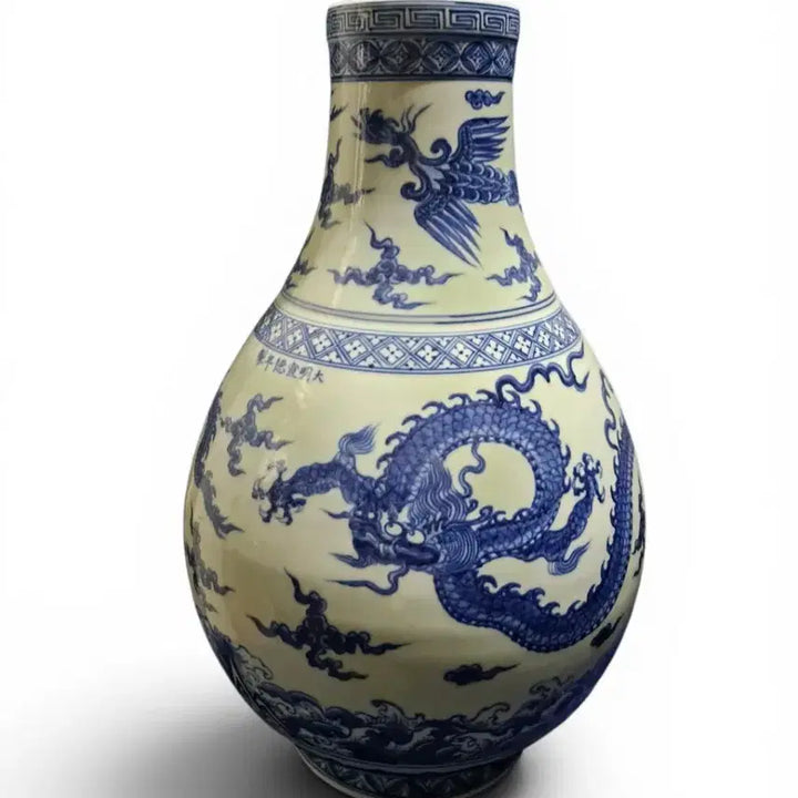 [BUNJANG] Da Ming Xuande Period Celadon White Porcelain Vase with Dragon Motif / 대명선덕년제 청화백자화병