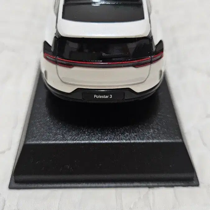 [BUNJANG] Polestar 3 Snow White 1/43 Scale Model / 폴스타3 스노우 화이트 1/43
