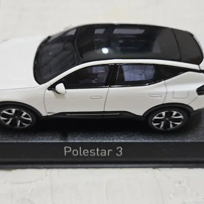 [BUNJANG] Polestar 3 Snow White 1/43 Scale Model / 폴스타3 스노우 화이트 1/43