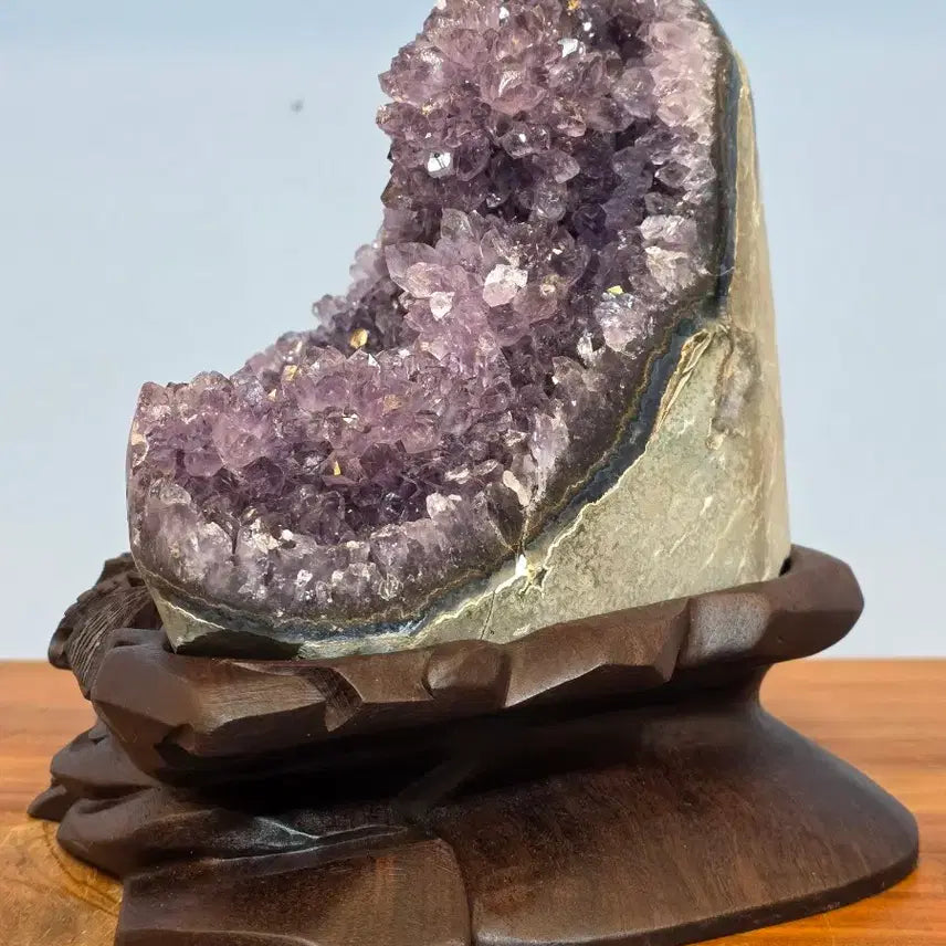 [BUNJANG] Ebony Stand Amethyst Mineral Stone / 26060421 흑단좌대 빛나는 자수정 광물 수석 팝니다
