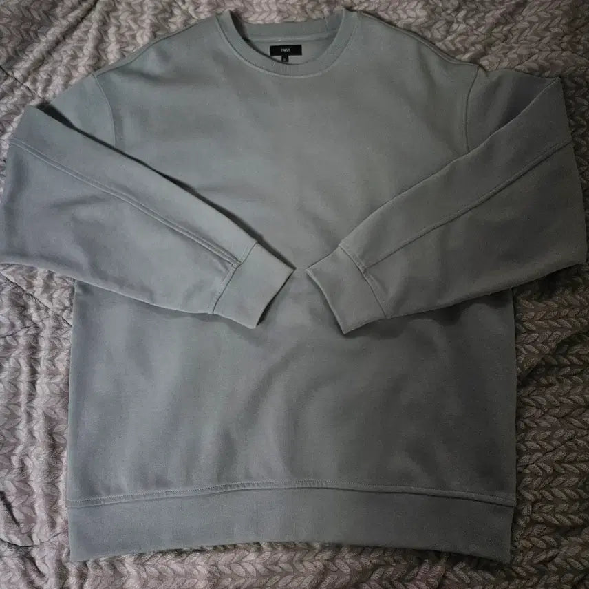 [BUNJANG] TNGT Oversized Sweatshirt / TNGT 오버핏 맨투맨