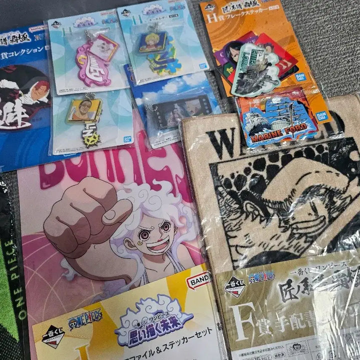 [BUNJANG] One Piece Goods Set / 원피스 굿즈 세트