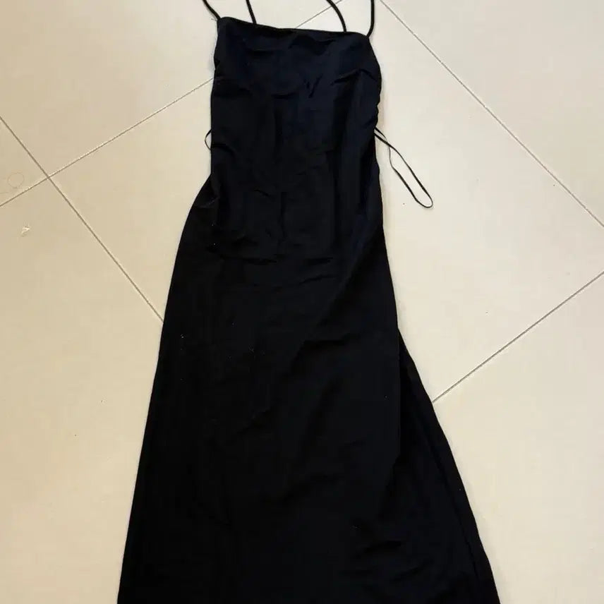 [SOLD OUT] 자라 블랙 민소매 롱 원피스