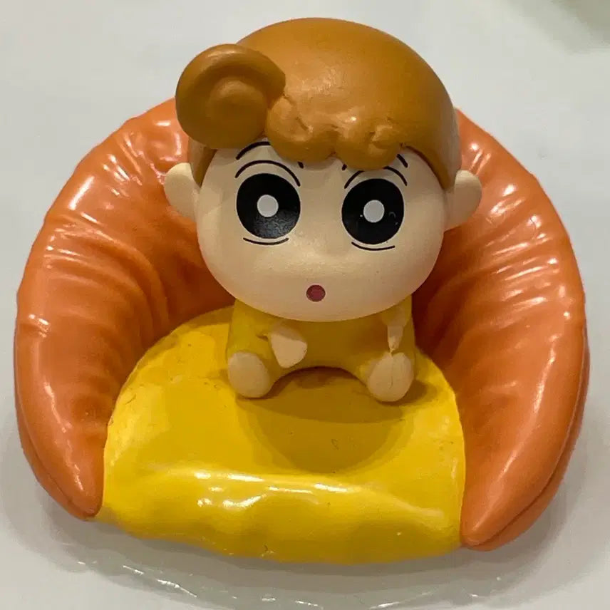 [BUNJANG] Crayon Shin-chan Chara Sofa Figure / 짱구 짱아 소파 피규어