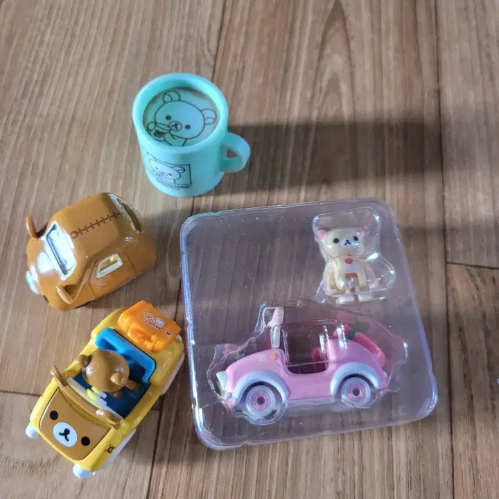 [BUNJANG] Rilakkuma Tomica Bundle Set (Discontinued) / 일괄)단종제품 리락쿠마토미카 코리락쿠마토미카 리락쿠마가챠 고전토미카