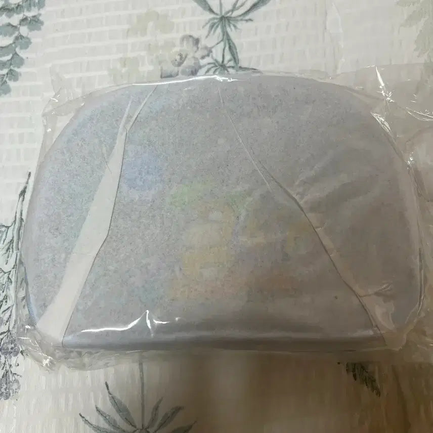 [BUNJANG] Pokemon Store Drizzly Psyduck Glitter Clear Pouch / 포켓몬 스토어 빗속의 고라파덕 글리터 투명 파우치