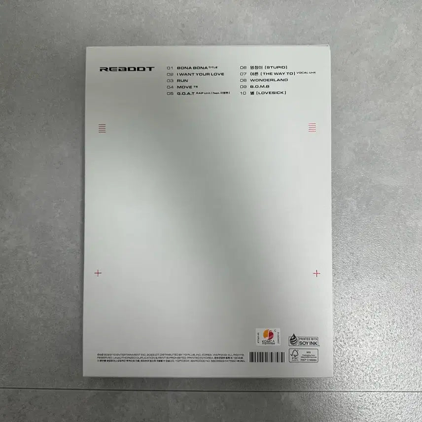 [BUNJANG] TREASURE The Second Album REBOOT White Version Photobook / 트레저 정규 2집 리부트 화이트 버전 판매합니다