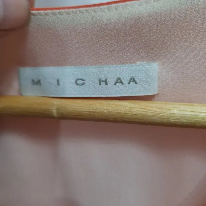 [SOLD OUT] 미샤 코랄 오렌지 랩 디자인 민소매 원피스