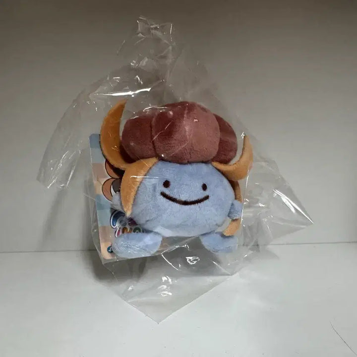 [BUNJANG] Transforming Ditto Oddish Mascot (Keychain) / 변신 메타몽 냄새꼬 마스코트(키링)
