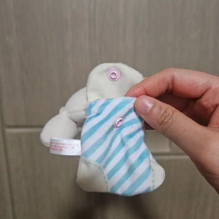 [BUNJANG] Sanrio Cinnamonroll Christmas Boots Mascot Holder 2017 / 2017 산리오 계피롤 시나모롤 크리스마스 부츠 마스코트 홀더