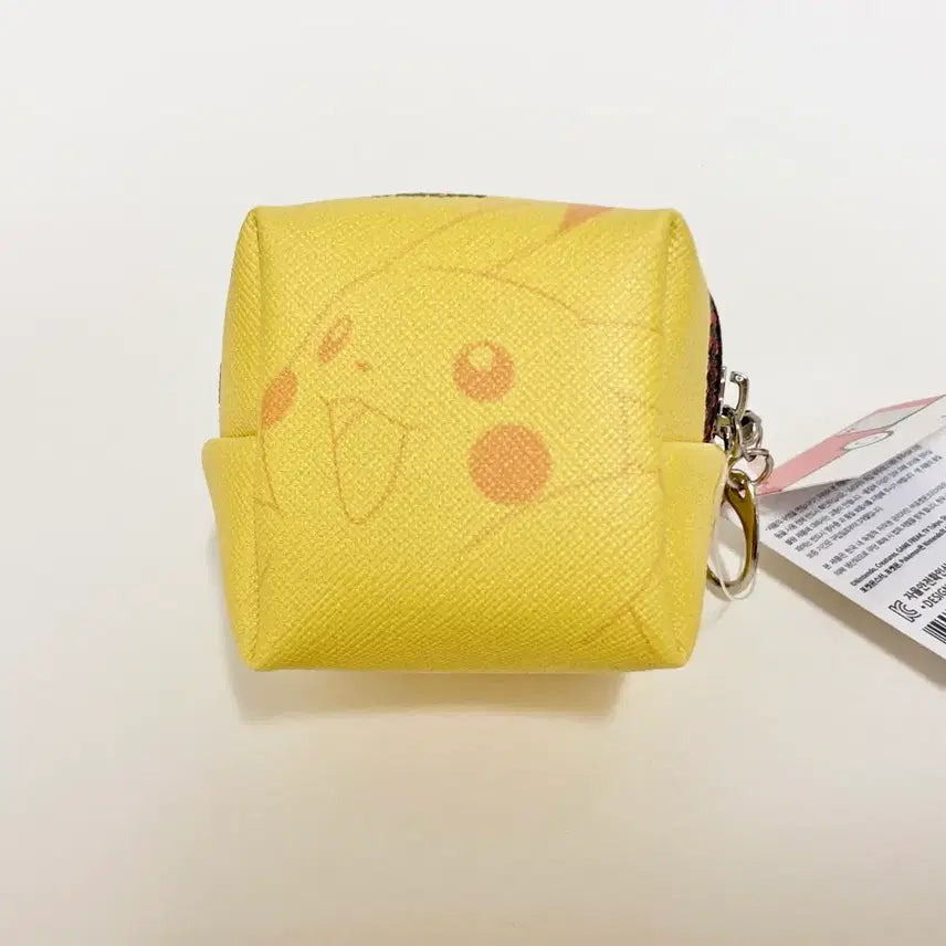 [BUNJANG] Pikachu Cube Pouch (6cm) / 포켓몬 피카츄 큐브 파우치 (6cm)
