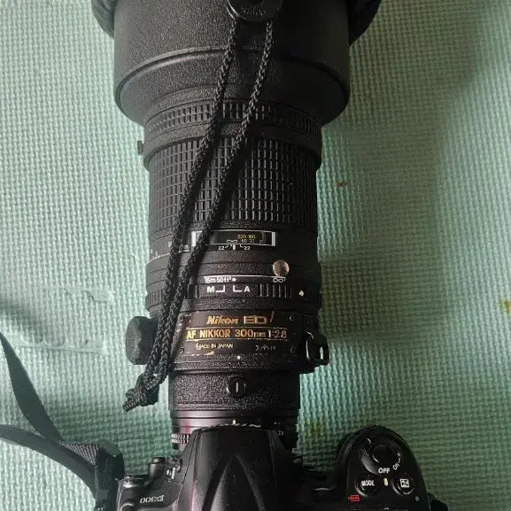 [SOLD OUT] 니콘 AF 니코르 300mm 1:2.8 ED 렌즈