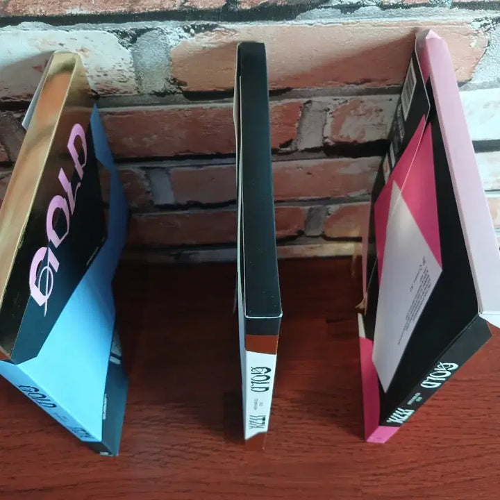 [BUNJANG] ITZY GOLD ITZY Photobook Mini Album / 새것, 아이돌 걸그룹의 있지(itzy) GOLD ITZY 포토북 미니앨범