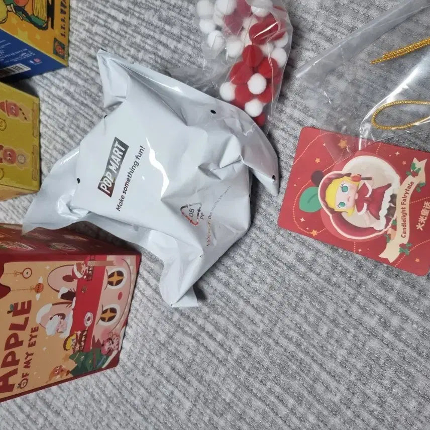 [BUNJANG] Pop Mart Molly Christmas Figure &