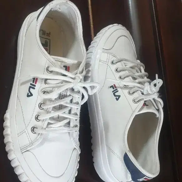 [BUNJANG] FILA White Leather Sneakers (Women&
