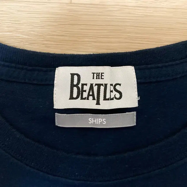 [BUNJANG] SHIPS x The Beatles Collaboration T-Shirt (Navy, L) / ships 비틀즈 콜라보 티셔츠 L
