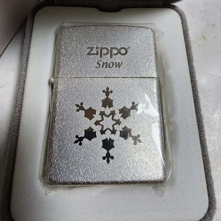 [BUNJANG] Zippo Snow Flower 2147-2 Silver Plated Lighter / 지포라이터 새상품 판매합니다