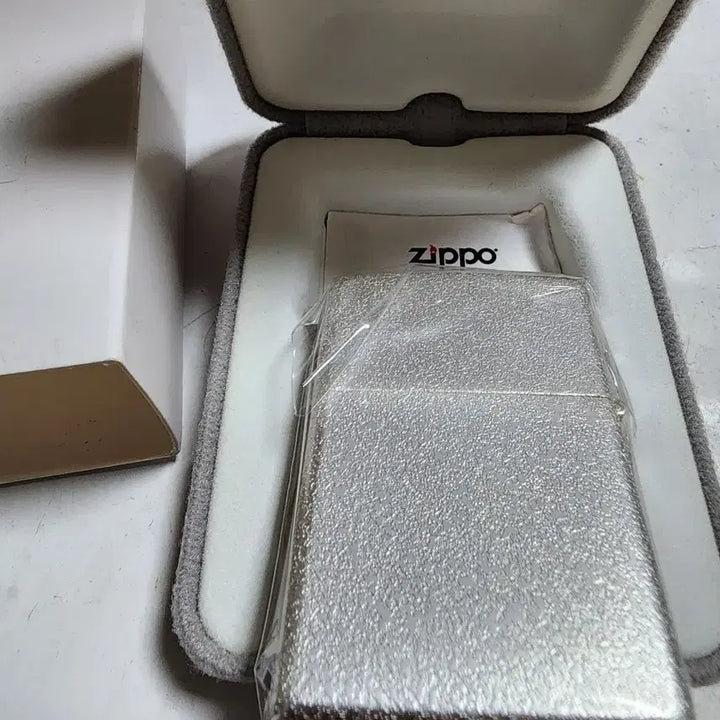 [BUNJANG] Zippo Snow Flower 2147-2 Silver Plated Lighter / 지포라이터 새상품 판매합니다