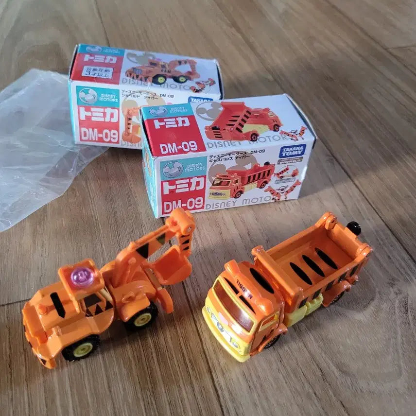 [BUNJANG] Disney Tomica Winnie the Pooh Tigger &amp; Pooh Bundle Set (Genuine) / 일괄)곰돌이푸우 티거토미카 푸우토미카 타이거토미카 정품토미카 디즈니토미카