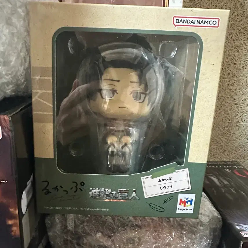 [BUNJANG] Levi Look Up Figure (Sealed) / !!택포5.5!![미개봉]리바이 룩업 피규어