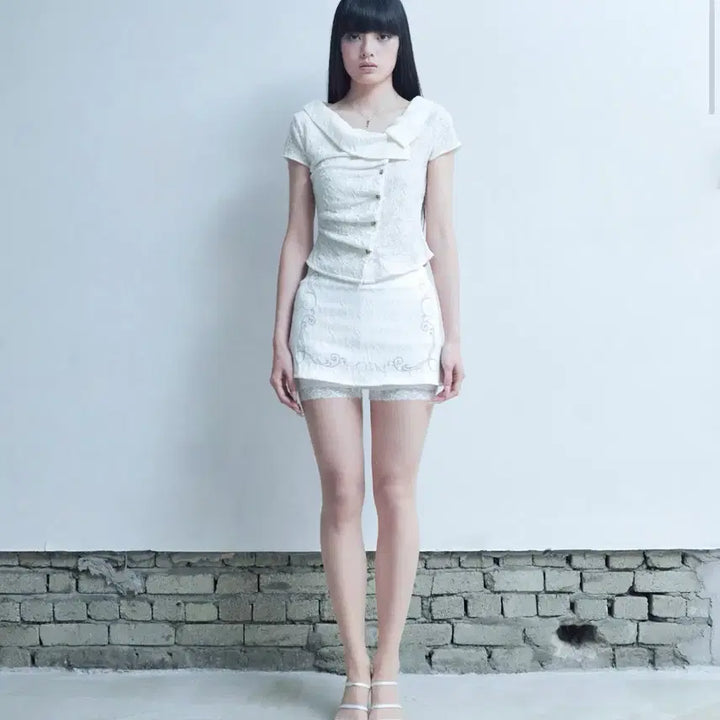 [BUNJANG] Elfell Fell Fell Archives Asymmetric Rose Collar Shirt Ivory / 엘프엘프엘프 아카이브스 어시메트릭 로즈 카라 셔츠 [아이보리]