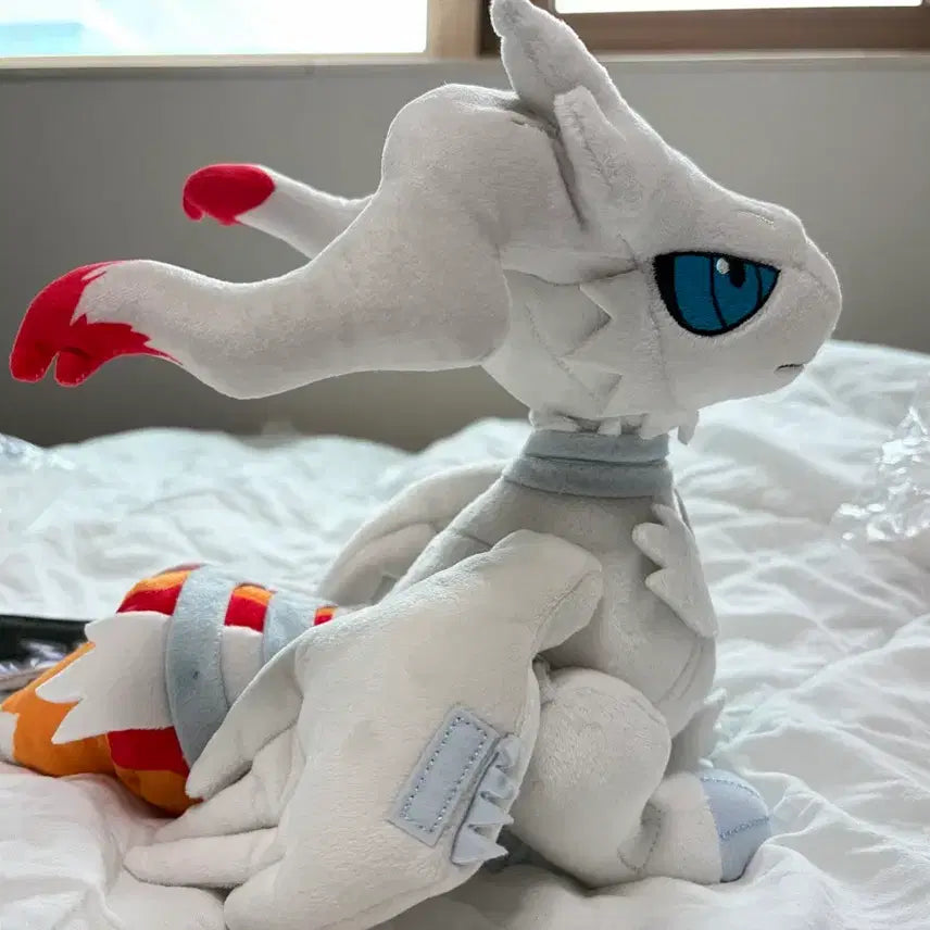 [BUNJANG] Pokemon Center Exclusive Reshiram Plush / 포켓몬센터 한정 레시라무 인형