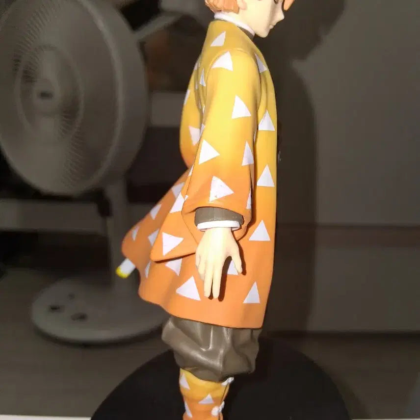 [BUNJANG] Demon Slayer Agatsuma Zenitsu Figure / 귀멸의 칼날 아가츠마 젠이츠 피규어