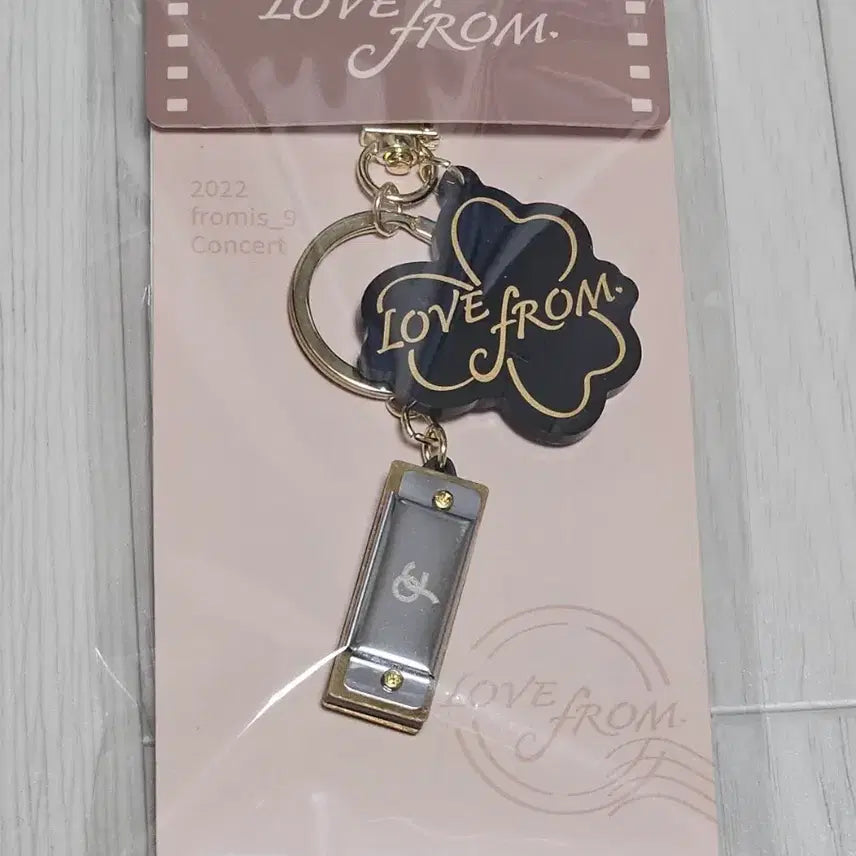 [BUNJANG] fromis_9 LOVE FROM Harmonica Keychain / 프로미스나인 LOVE FROM 하모니카 키링