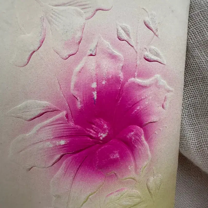 [BUNJANG] Antique Embossed Pink Gradient Flower Postcard / 앤틱엽서 입체양각 핑크 그라데이션