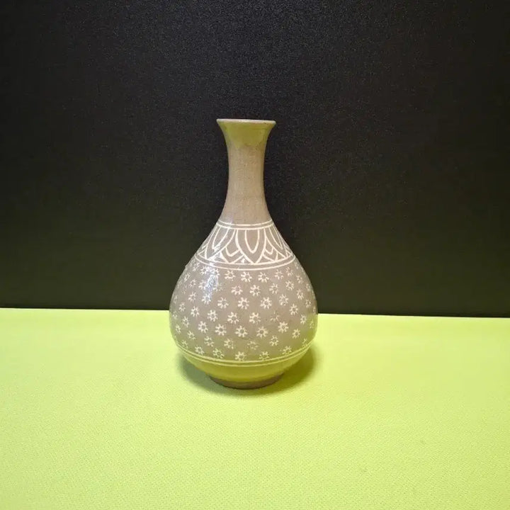 [BUNJANG] Cheongpa Lee Eun-gu Inhwamun Vase / 청파 이은구 인화문병 도자기