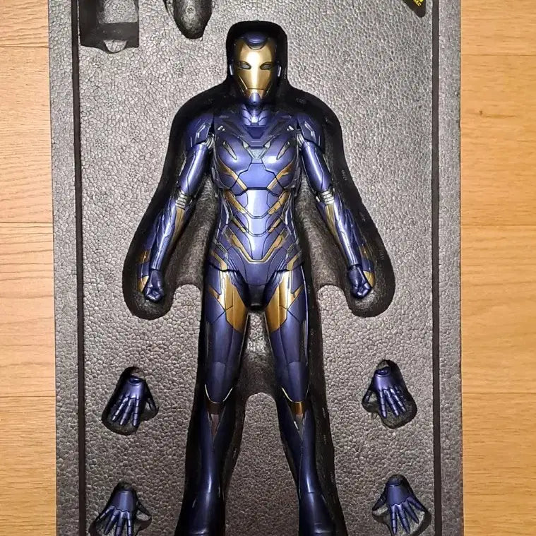 [BUNJANG] Hot Toys Avengers Endgame Iron Man Mark 49 Rescue / 핫토이 어벤저스 엔드게임 아이언맨 마크49 레스큐