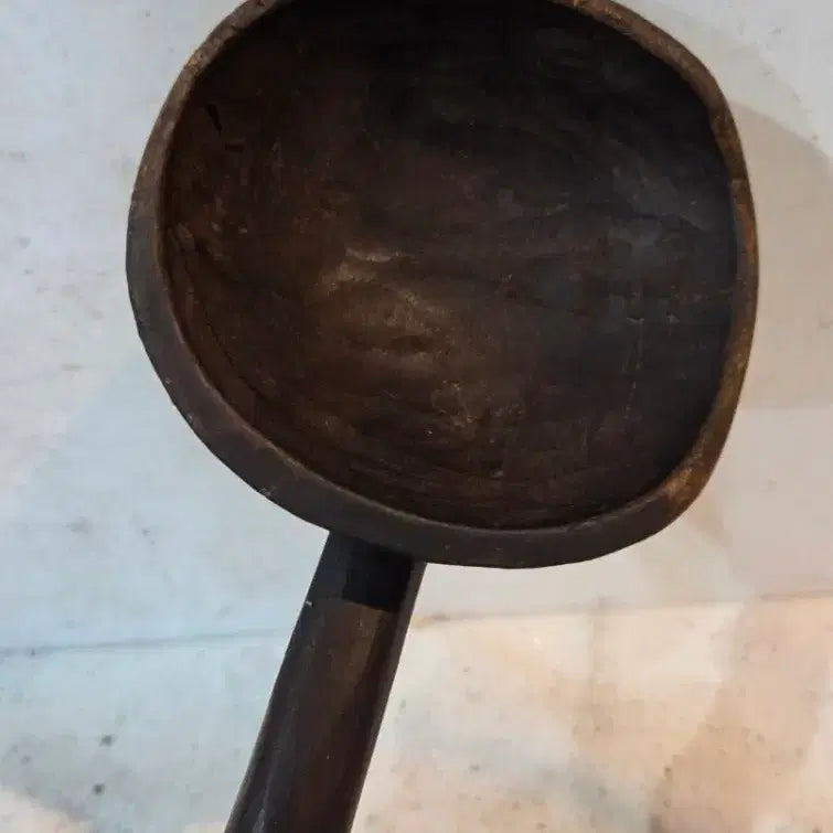 [BUNJANG] 100-Year Old Wooden Ladle / 100년세월의 나무 장바가지
