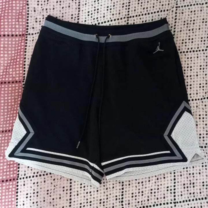 [BUNJANG] Nike Air Jordan Shorts / 나이키 에어 조던 반바지 L 상태A급 (가격변동절대없어요)@