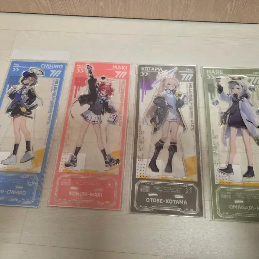 [BUNJANG] Blue Archive Official &amp; Collaboration Acrylic Stand / 블루아카이브 공식 및 콜라보 아크릴 스탠드 판매합니다.