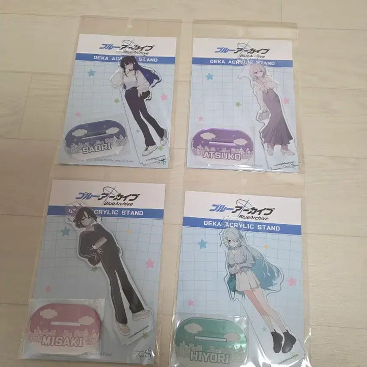 [BUNJANG] Blue Archive Official &amp; Collaboration Acrylic Stand / 블루아카이브 공식 및 콜라보 아크릴 스탠드 판매합니다.