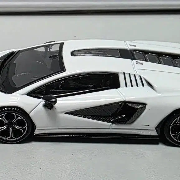 [BUNJANG] 1/64 Lamborghini Countach Die-cast Model / 1/64 다이캐스트 미니지티 람보르기니 쿤타치