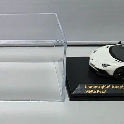 [BUNJANG] 1:64 Scale CarNail Lamborghini Aventador SV Diecast Model / 1/64 다이캐스트 카넬 람보르기니 아벤타도르 SV