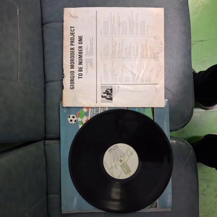 [BUNJANG] Giorgio Moroder Project 1990 World Cup Official Theme Song LP / 조르지오 모로더 프로젝트 1990 월드컵 공식 주제가 LP