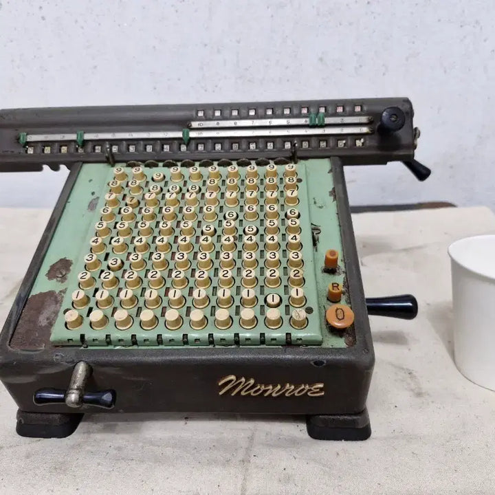 [BUNJANG] Vintage Monroe Manual Receipt Register / 빈티지 미국제 Monroe  수동 영수증 계산기 입니다