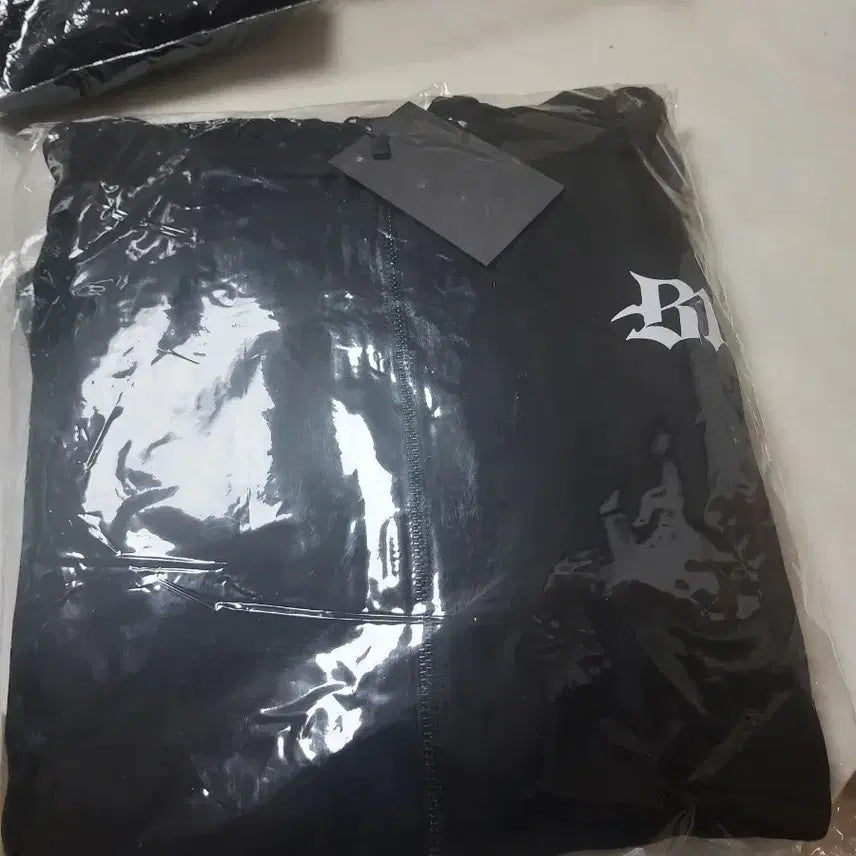 [BUNJANG] BABYMONSTER Zip-Up Hoodie L / [CHOOM] 베이비몬스터 집업 후드 M