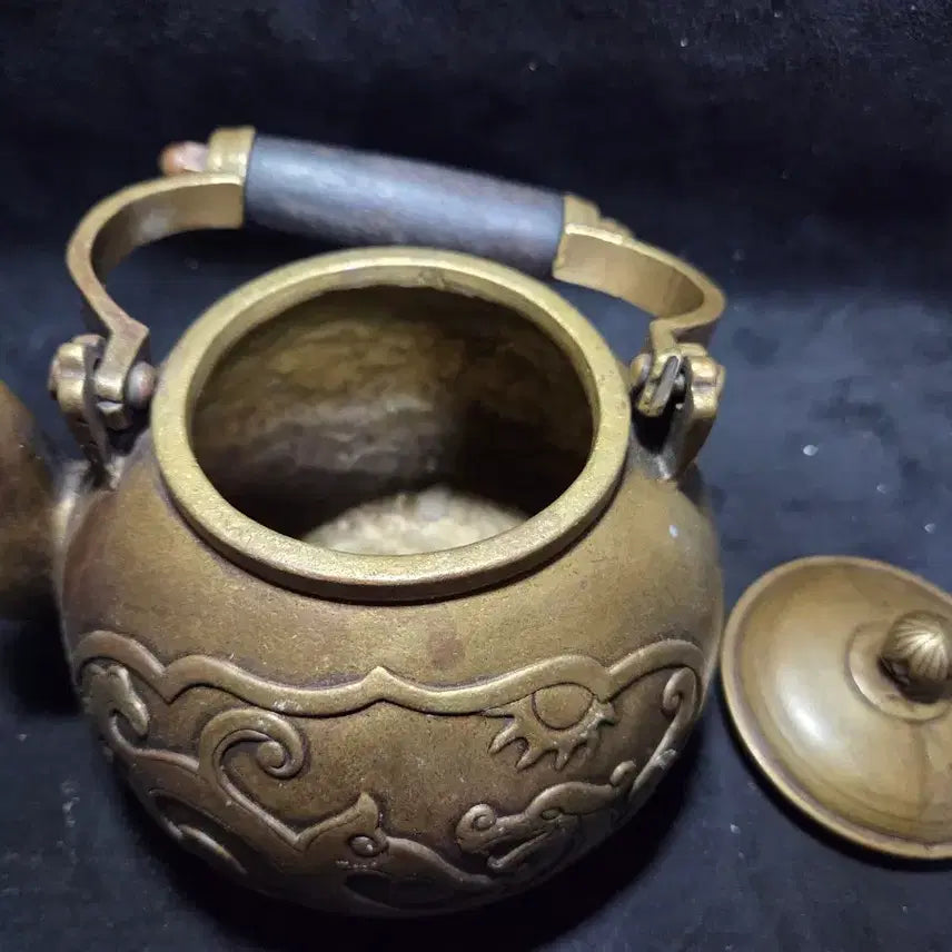 [BUNJANG] Heavy Brass Teapot with Dragon Motif / 주전자 (동) 묵직합니다