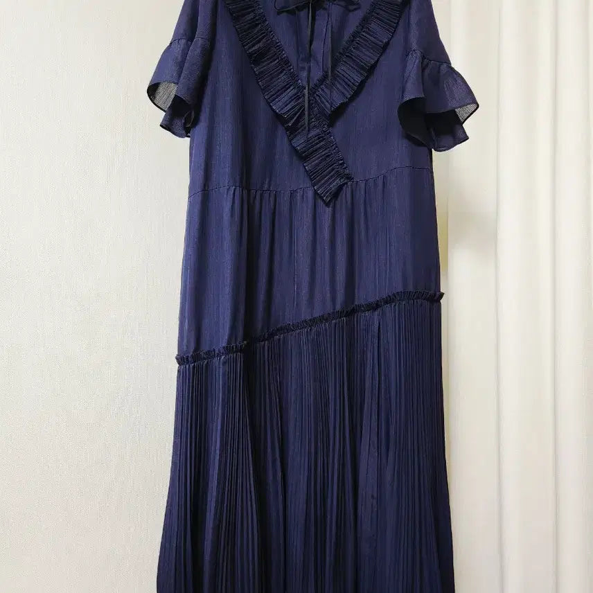 [BUNJANG] SJSJ Navy Pleated Frill Long Dress / 한섬 SJSJ 네이비 플리츠 프릴 롱원피스